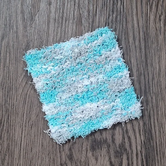 Mini Scrub Cloth, Hand Knit - Picture 2 of 6